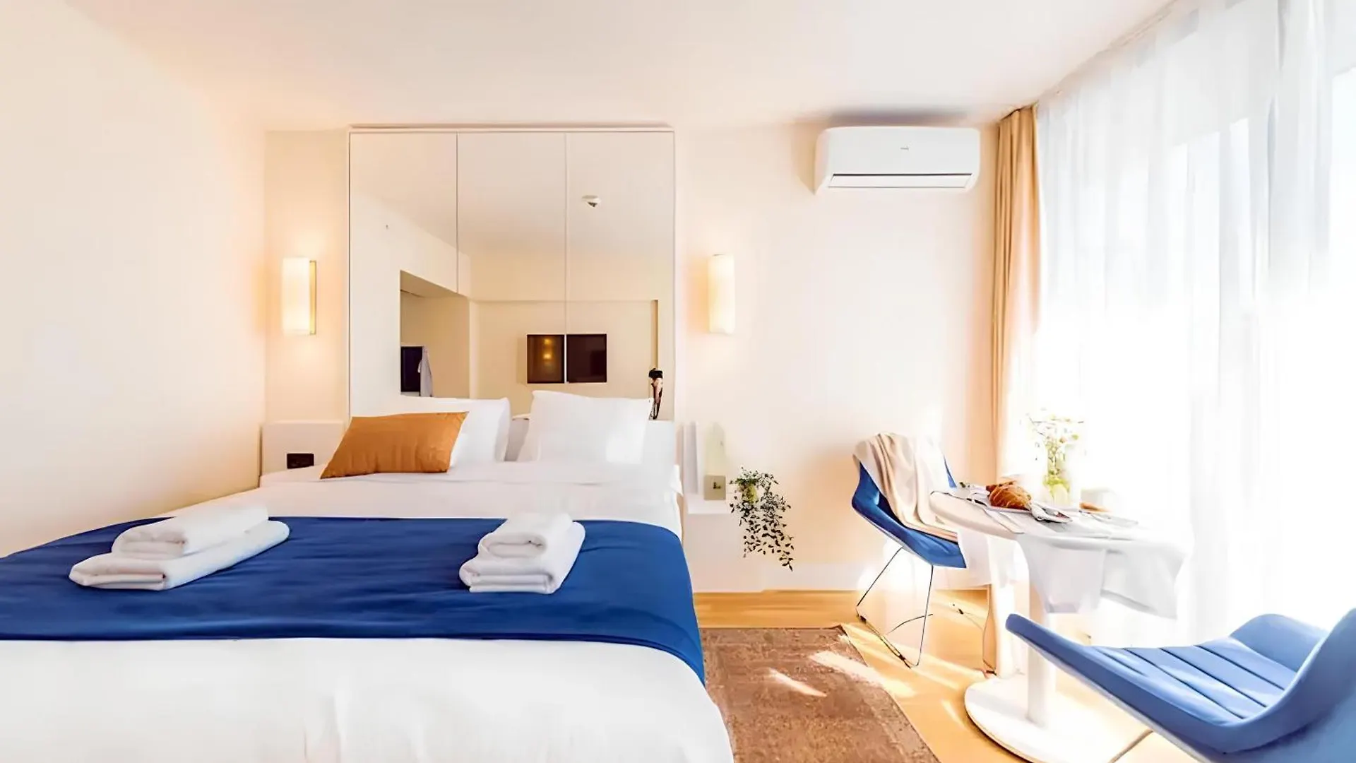 Orbi City Center Suite Batumi 5*,
